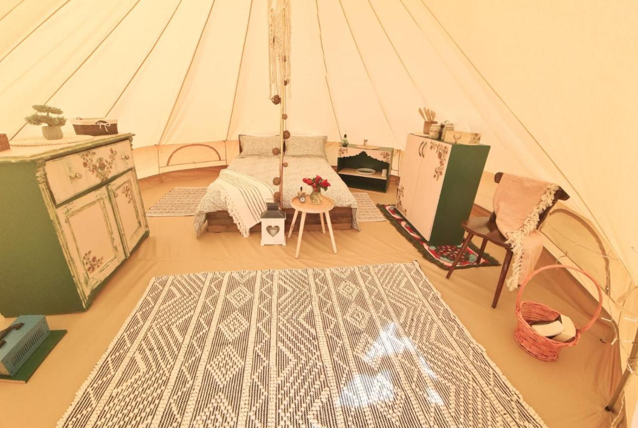 ホテル The Hunters Glamping Ciudanovita エクステリア 写真