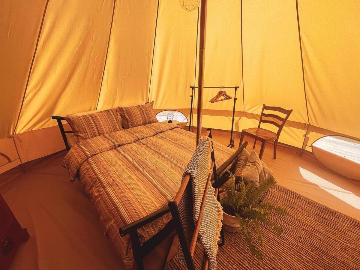 ホテル The Hunters Glamping Ciudanovita エクステリア 写真